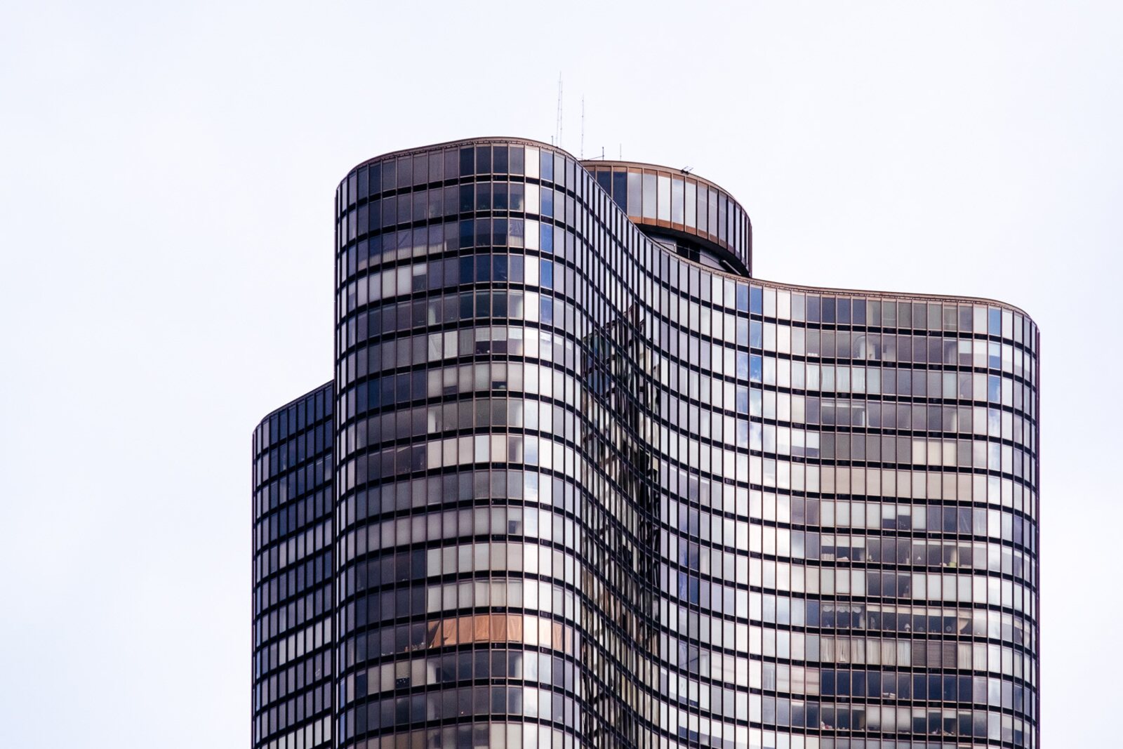 Lake Point Tower in Chicago